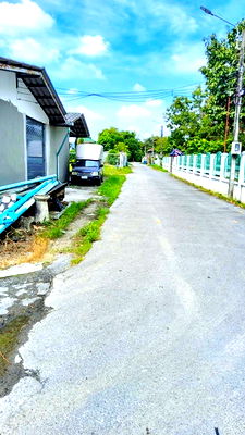 โรงงานให้เช่า : MRT บางแค 1.2กม. เพชรเกษม64-72 ถ.บางแวก ให้เช่าโกดัง พร้อมออฟฟิศ และห้องพักพนักงาน 75 ตร.วา. 300 ตร.ม..เดอะมอลล์ บางแค 1.9 กม.