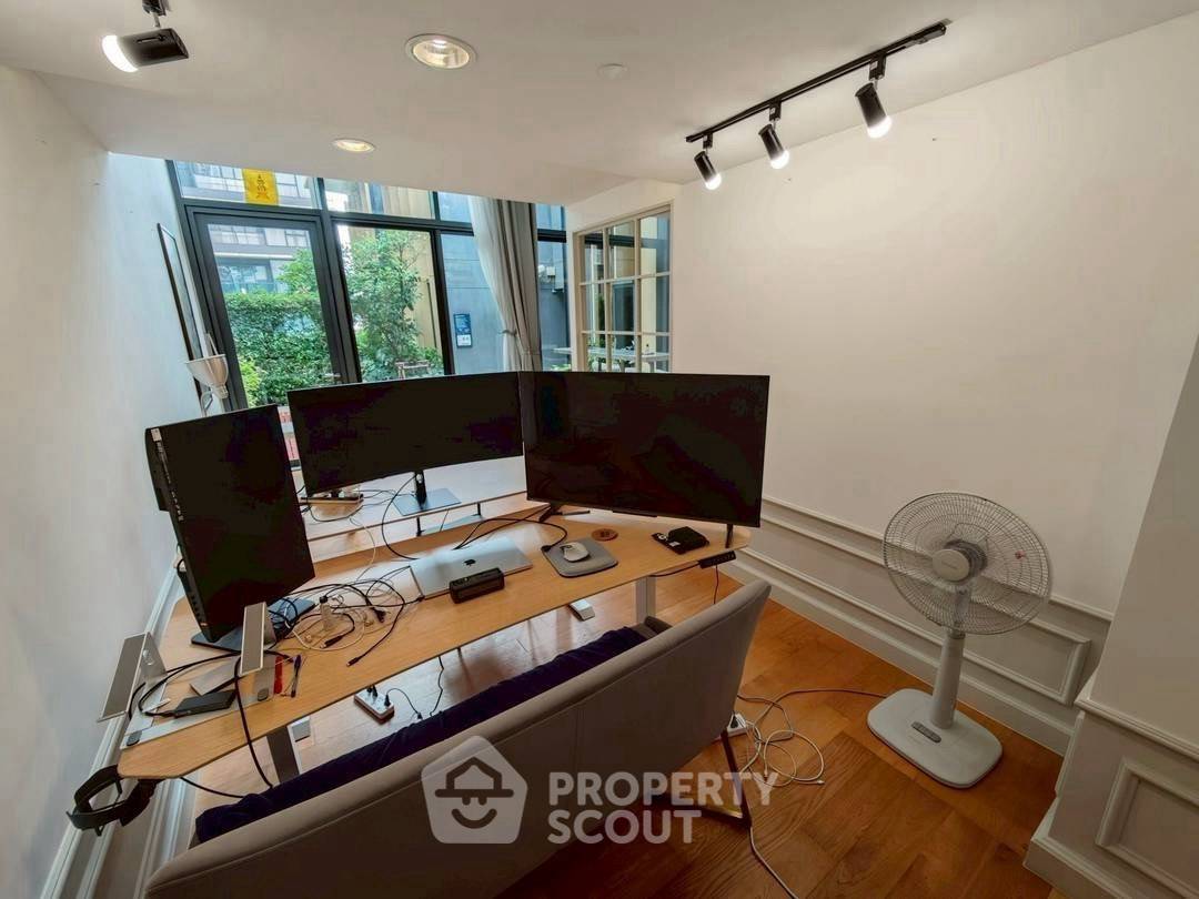 picture 3-BR Condo at The Lumpini 24 near BTS Phrom Phong (ID 2258134) - 2/14