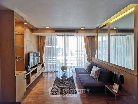 1-BR Condo at The Alcove Sukhumvit 49 near BTS Phrom Phong (ID 998470)