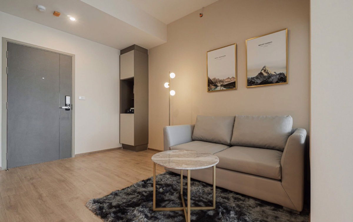 picture IDEO Rama 9 -                  Asoke  - 9/15