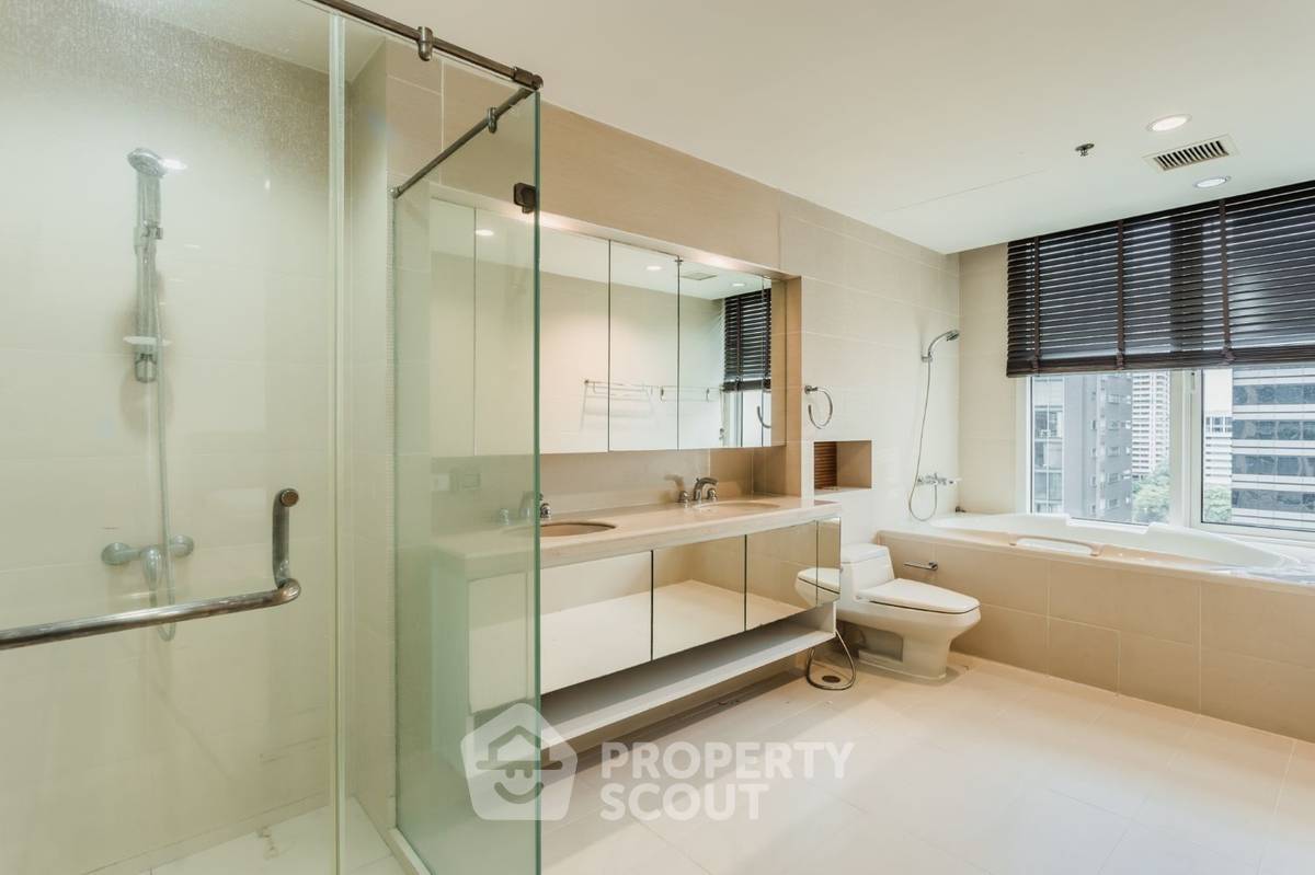 รูป คอนโด 4-ห้องนอน ที่ เดอะ รอยัล ศาลาแดง คอนโดมิเนียม ใกล้ MRT สีลม (ID 1501227) - รูปที่ 9/16