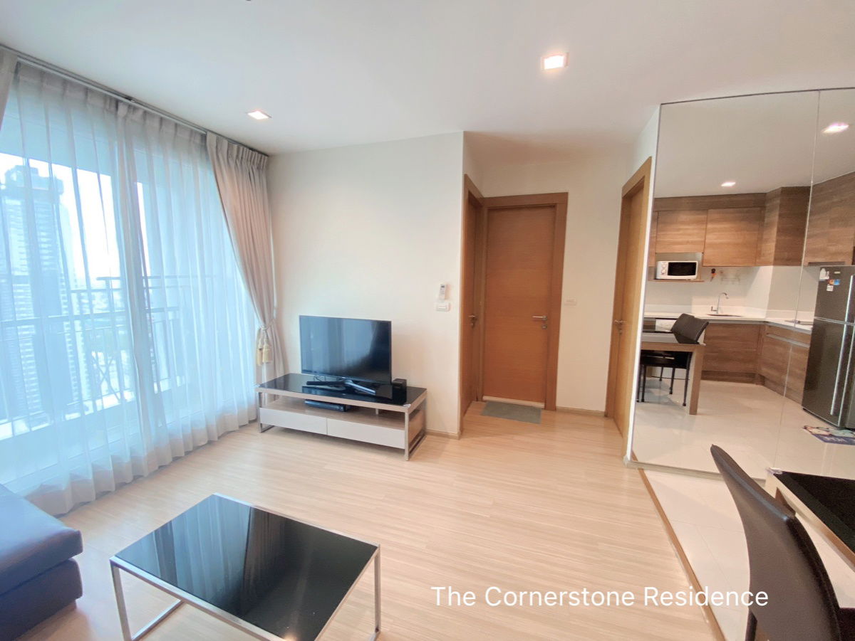 picture Ready to move in " 𝐑𝐡𝐲𝐭𝐡𝐦 𝐑𝐚𝐭𝐜𝐡𝐚𝐝𝐚 - 𝐇𝐮𝐚𝐢𝐤𝐡𝐰𝐚𝐧𝐠 " 2 Bed 1 Bath,High floor, Near : MRT Huaikhwang  - 4/19