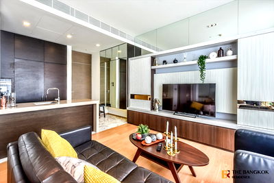 Condos for sale : 🔥🔥Move-in Ready, Just Bring Your Stuff Saladaeng One near MRT Lumpini Station