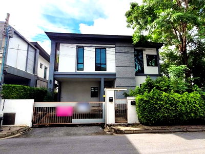 Houses for sale Bangkok : FOR SALE  HOUSE PROPERTY  14000000 BAHT.