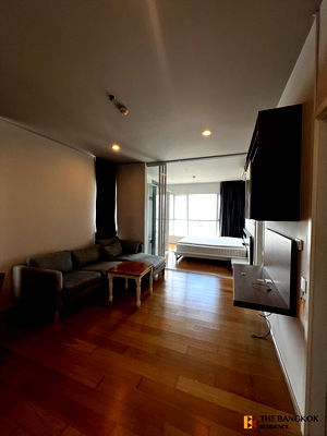 Condos for sale : 🔥🔥Hive@Sathorn Surrounded by Facilities near BTS Krung Thonburi