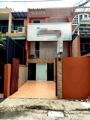 เช่าทาวน์โฮม ถนนเพชรบุรี กรุงเทพฯ : HR2961ให้เช่าทาวน์เฮ้าส์ 3 ชั้น ย่านทองหล่อ ใกล้ BTS ทองหล่อ เหมาะอยู่อาศัย ทำออฟฟิศ คลินิก