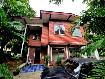 Houses for sale Bangkok : FOR SALE  HOUSE PROPERTY  10281850 BAHT.
