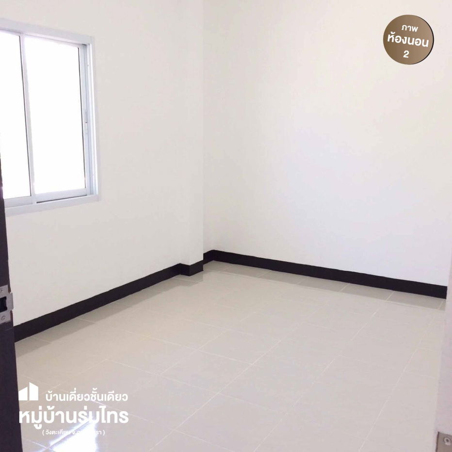 รูป บ้านเดี่ยว 54 ตร.วา 2 ห้องนอน / 1 ห้องน้ำ / ห้องนั่งเล่นกว้าง ทำเลดี ใจกลางฉะเชิงเทรา - รูปที่ 11/16