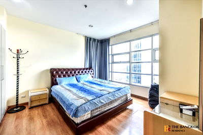 Condos for sale : 🔥🔥Baan Klang Krung Siam Pathumwan near Airport Rail Link Phaya Thai Station Condo in CBD, Below Market Price