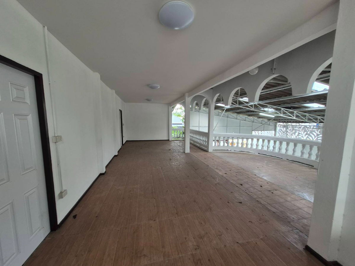 รูป ให้เช่า​บ้าน​2ชั้น​ ทำ​ออฟฟิศ​ โกดัง​ หรืออยู่อาศัยได้ ที่ซอยท่าข้าม16 พระรามสอง - รูปที่ 14/15