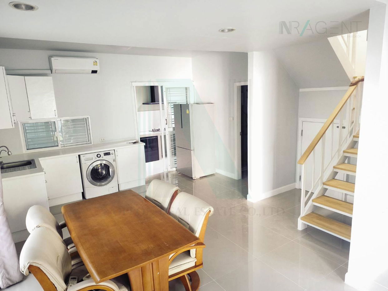 รูป 📌 ขายทาวน์เฮาส์ โครงการ เดอะ วิลเลจ บางนา กม.10 2 ชั้น 3 ห้องนอน 2 ห้องน้ำ - รูปที่ 4/8