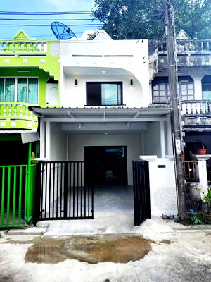 ขายทาวน์โฮม : ขาย ทาวน์เฮ้าส์ พี.เอส.วิลล่า เพชรเกษม 69 พื้นที่  20 ตารางวา 3 ห้องนอน 2 ห้องน้ำ ตกแต่งพร้อมอยู่