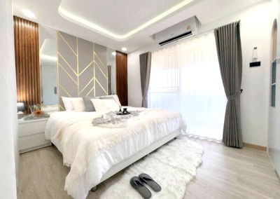 Condos for sale 700 Year Sports Arena Chiang Mai : Lannanakorn Condo For Sale ! 1bed ,Near Lanna3 Hospital 