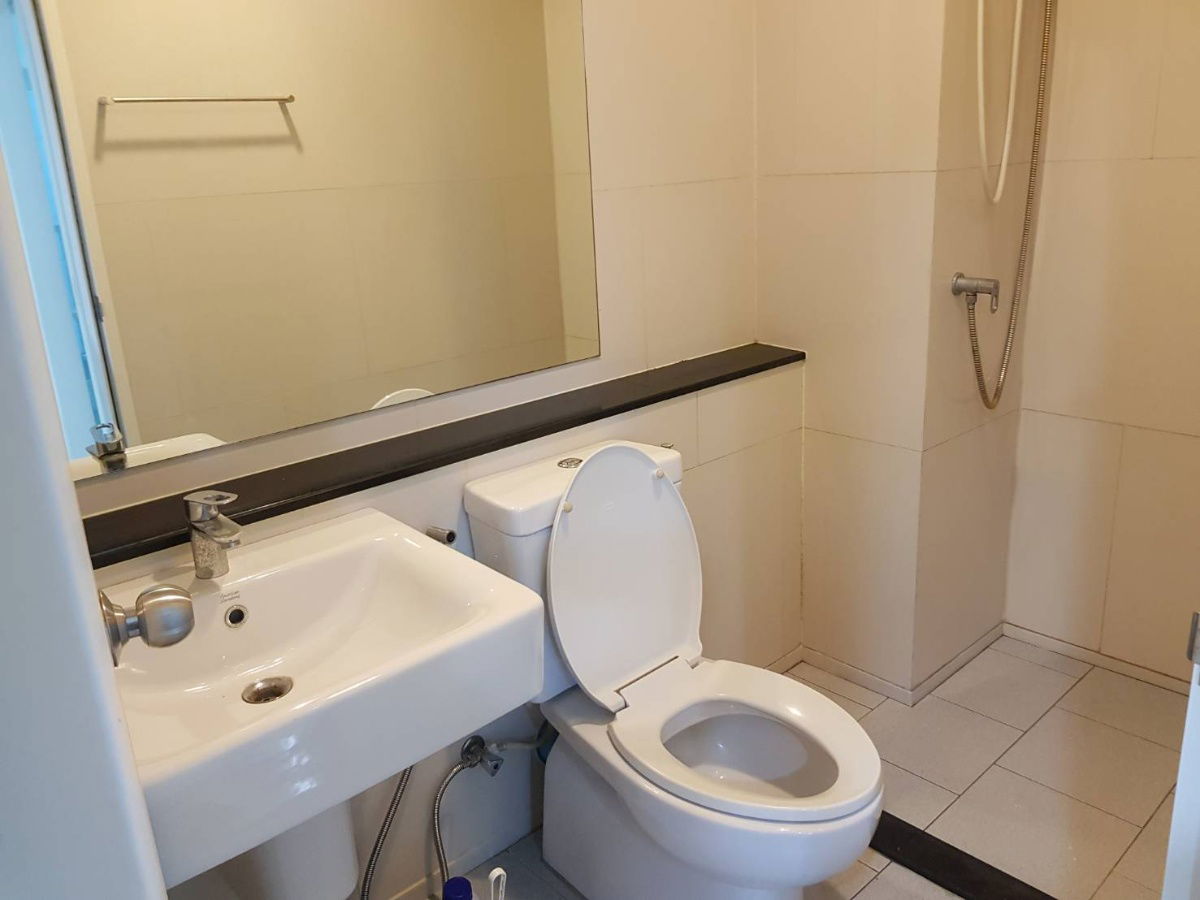 picture Condo for rent: Aspire Erawan Tower B, ready to move in. If interested, contact Line @goodmanpro or call 0999029192. - 8/12