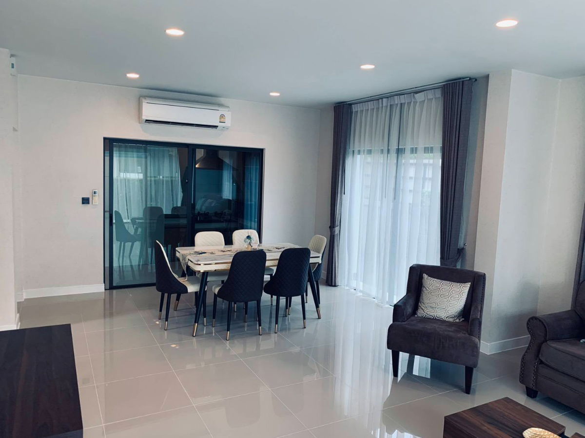 รูป New " เศรษฐสิริ กรุงเทพกรีฑา1 พร้อมเข้าอยู่ สดวก สบาย อยู่เเล้วเฮงๆ รวยพร้อมเข้าอยู่  - รูปที่ 14/16