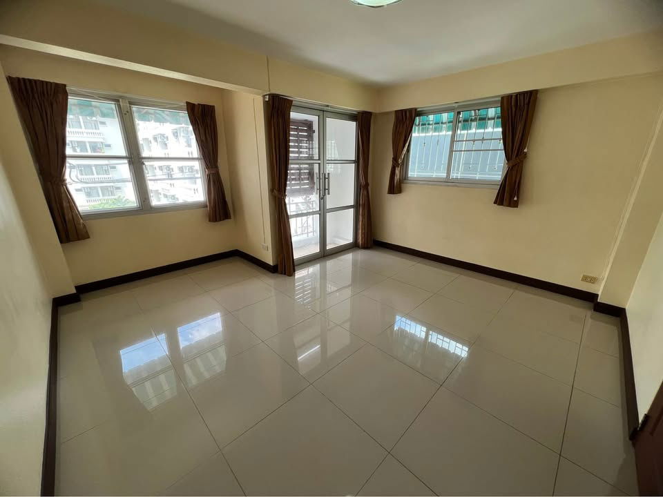 รูป HR2956ให้เช่าทาวน์โฮม 4 ชั้น ในหมู่บ้าน Nirvana Park ซอยรามคำแหง 53 เหมาะทำออฟฟิศหรืออยู่อาศัย - รูปที่ 12/33