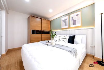 Condos for sale Huai Khwang : Condo for Sale near #MRT Rama 9 🏙️ #PetFriendlyCondo 🐶🐱 🚝 Easy Loan Approval ✅ 💸 Comfortable installment plan — only 6,xxx THB/month