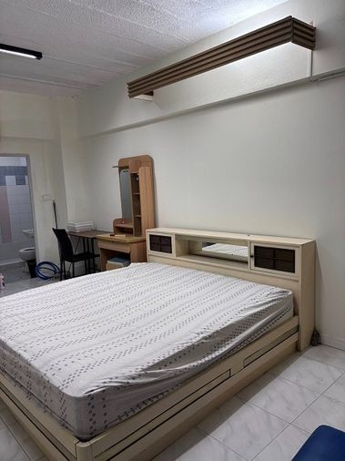 มีเครื่องซักผ้า คอนโด นนท์ซิตี้ ทาวเวอร์ รัตนาธิเบศร์ ตึก B ชั้น 11 ห้องมุม 28 ตรม. ติดถนนใหญ่ เพียง 4,200 บาท