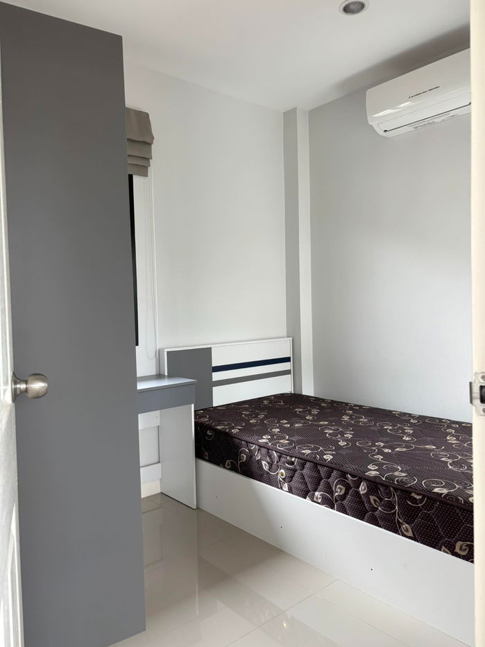 รูป ให้เช่าบ้านเดี่ยวสองชั้น 2 ห้องนอน 3 ห้องน้ำ 1 ห้องครัว 1 ที่จอดรถ - รูปที่ 4/7