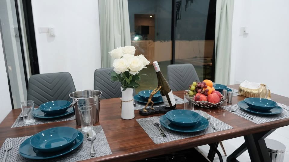 รูป 🏡✨ ให้เช่า บ้านสไตล์โมเดิร์นพร้อมสระว่ายน้ำส่วนตัว (Pet Friendly)🐶😽• BTS อุดมสุข 💰 ค่าเช่า: 120,000 บาท/เดือน📋 รหัสทรัพย์ RS3066 - รูปที่ 11/27