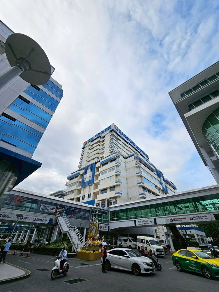 picture Code: KJ9512 for rent LLOYD Soonvijai - Thonglor // Line ID: @kjcondo (with @) // - 6/17