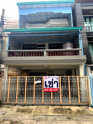 ทาวน์โฮมให้เช่า : เช่าทาวน์โฮม 5 ชั้น ใจกลางเมือง สาทร 9 สวย พร้อมอยู่ ใกล้ BTS สุรศักดิ์ สนใจแอตไลน์ครับ@841qqlnr