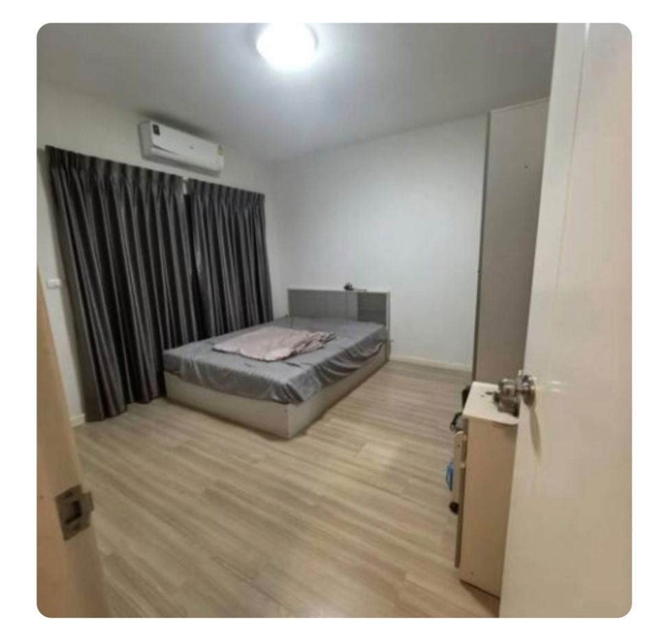 รูป ปล่อยราคาพิเศษ Townhomes 3 ชั้น 4 ห้องนอน กว้างขวาง - รูปที่ 4/5