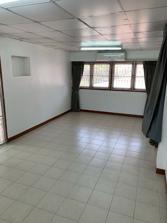 picture For rent, for rent, for rent, single house, Lat Phrao 1, cheap price, interested, Line: @951qfbfi - 11/12