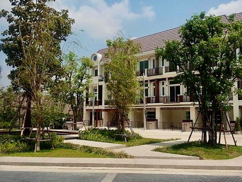 ให้เช่า โฮมออฟฟิศ 4 ชั้น Premium Place เอกมัย–รามอินทรา 2 | พื้นที่ใช้สอยใหญ่ 240 ตร.ม. | จดทะเบียนบริษัทได้ | ทำเลเลียบด่วนเอกมัย–รามอินทรา