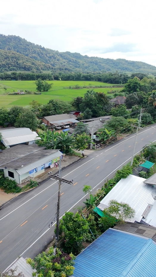 รูป ที่ดินติดถนนหลัก โป่งพระบาท ไฟฟ้า ประปาพร้อมใช้ - รูปที่ 6/8