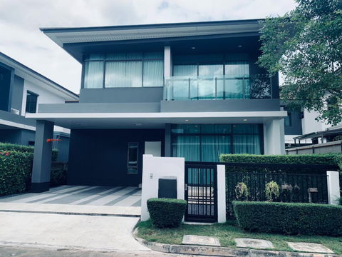 บ้านเดี่ยวโครงการเศรษฐสิริ กรุงเทพกรีฑา 1 เฟอร์ครบพร้อมอยู่ ( SPSEVE1401 )