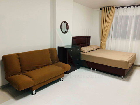 For rent, Lumpini Center Sukhumvit 77 STUDIO 9th floor, Building B.