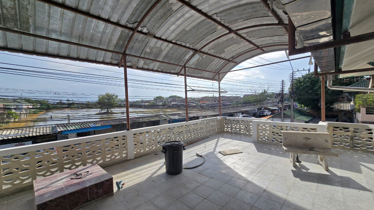 รูป หลังมุม เนื้อที่เยอะ ราคาถูกมาก! แถมทาสีใหม่รอบบ้าน!! ขาย บ้านแฝด หมู่บ้าน บ้านพฤกษา8 นครชัยศรี 2 ชั้น 36 ตารางวา ติดถนนหลักหมู่บ้าน เดินทางสะดวก - รูปที่ 17/19