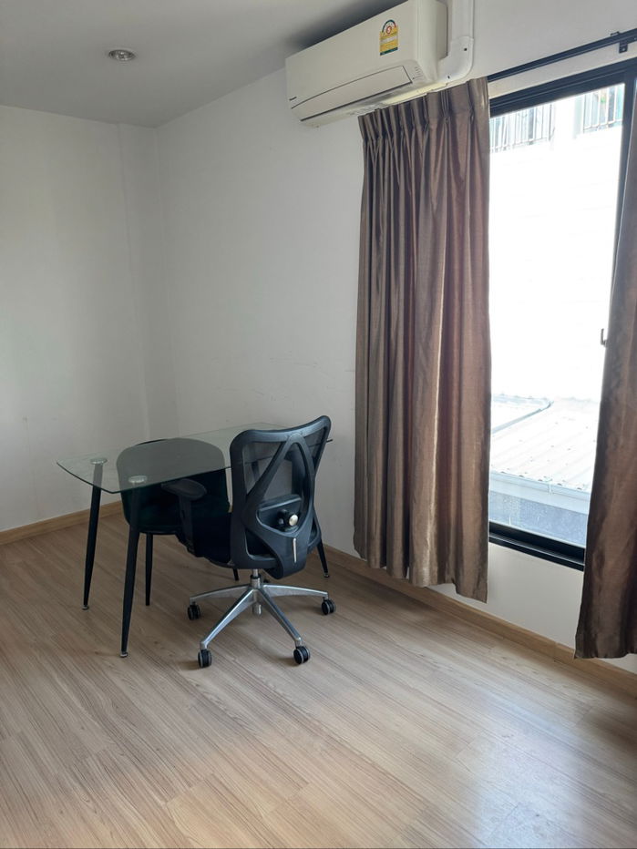 รูป ให้เช่าโฮมออฟฟิศ Haus Clover ราชพฤกษ์–แจ้งวัฒนะ 3 ชั้นครึ่ง 2 อาคารติดกัน เหมาะทำออฟฟิศ - รูปที่ 11/13