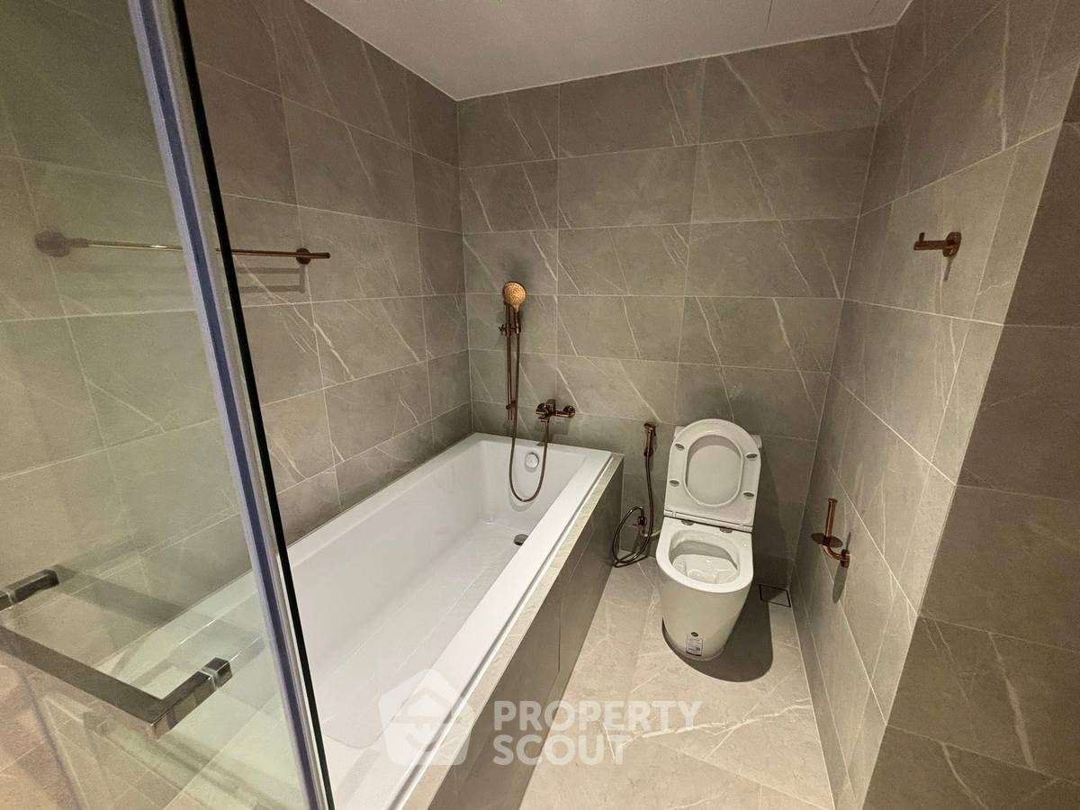 รูป คอนโด 2-ห้องนอน ที่ แชปเตอร์ ทองหล่อ 25 ใกล้ ทองหล่อ (ID 2394799) - รูปที่ 22/30