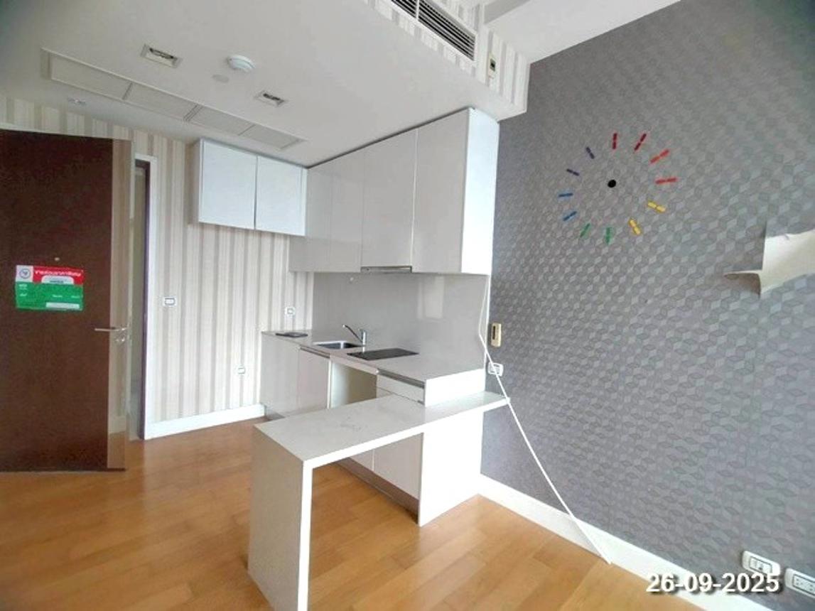 picture CONDO 1 ห้องนอน, 39.23 Square Wah for sale at CONDO for sale Jom Phon Chatuchak Bangkok - 16/32