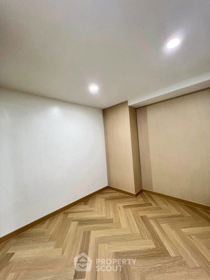 picture 2-BR Condo at S Condo Sukhumvit 50 near BTS On Nut (ID 2396025) - 7/11