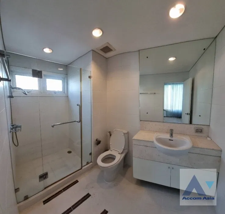 รูป 🔼🔽 AccomA 📩 Modern condo with balcony and walk-in closet at Wilshire (AA36365) - รูปที่ 15/17
