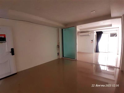 คอนโด ซีคอน ศรีนครินทร์ : คอนโดมิเนียม 1 ห้องนอน, 36 ตารางวา คอนโดมิเนียม สำหรับขาย บ้านฝัน คอนโดวิลล์ สวนหลวง เขตสวนหลวง กรุงเทพมหานคร