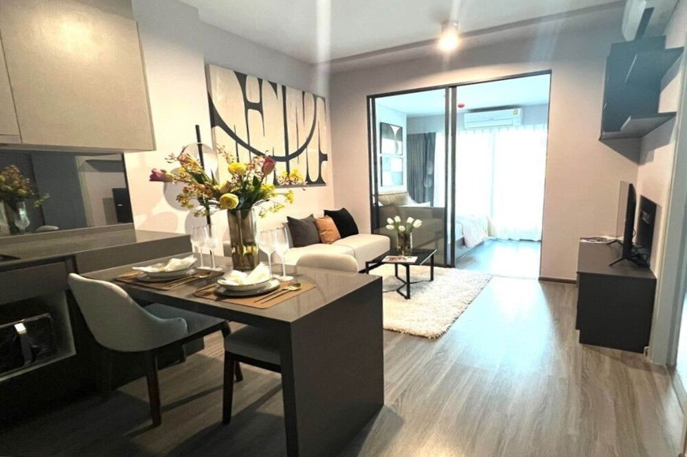 picture ðĨ For Rent !! city view, high floor 10++, great facility!!ðĨ Code C20230900866....Ideo Chula â Samyan, 2 bed, 1 bath, furnished, ready to move in - 5/9