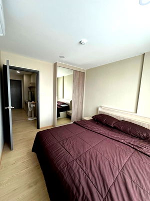 Condos for rent 700 Year Sports Arena Chiang Mai : 🔥 Room for RENT! at OnePlus Suandok Life (New Condominium) in Nimman area near to 7-11, University, Supermarket, Hospital and etc.
