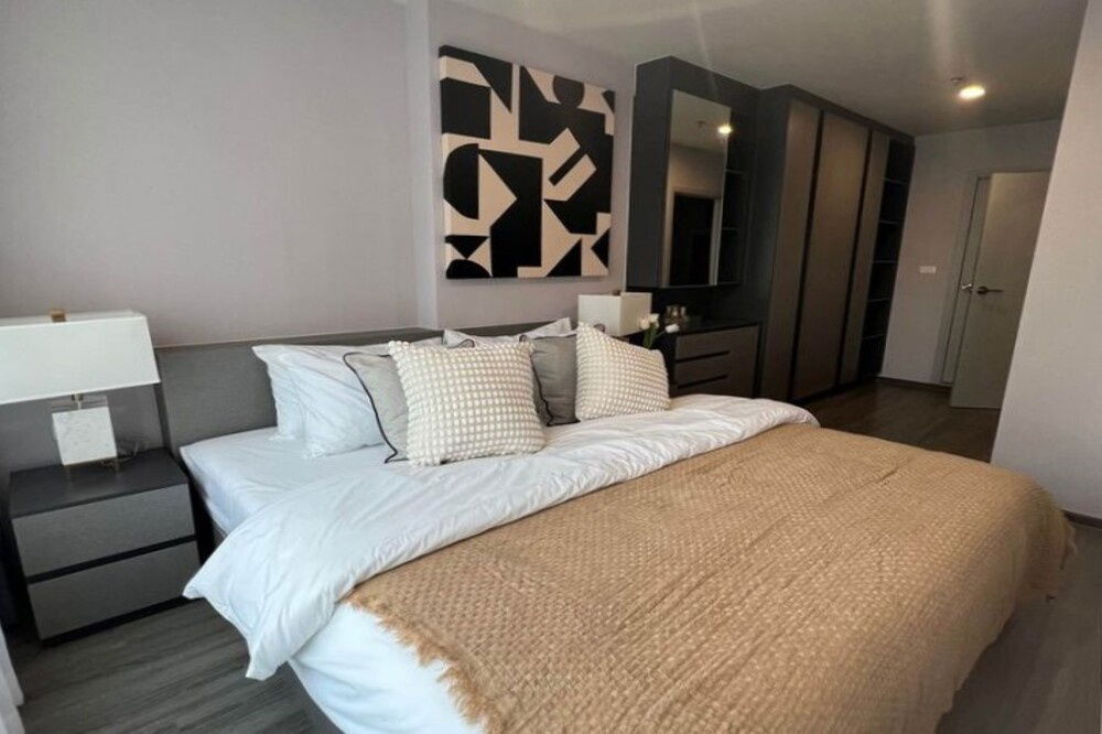 picture ðĨ For Rent !! city view, high floor 10++, great facility!!ðĨ Code C20230900866....Ideo Chula â Samyan, 2 bed, 1 bath, furnished, ready to move in - 7/9