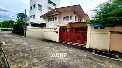 บ้านเดี่ยว ม.เกริก : ขายบ้านเดี่ยว 2 ชั้น 4 นอน 3 น้ำ ซ.วิภาวดี 42 / พหลโยธิน 35 / งามวงศ์วาน(ซอยท่านผู้หญิงพหลฯ)