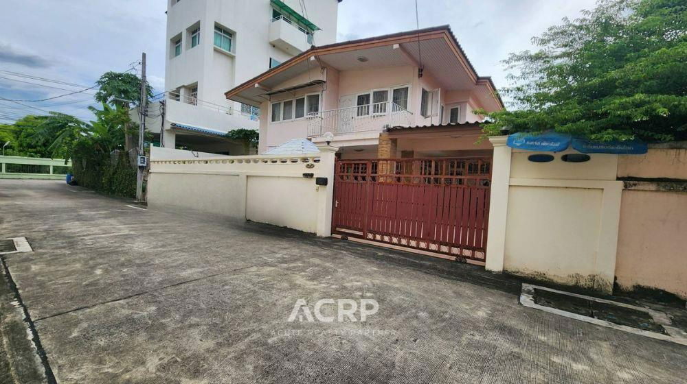 รูป ขายบ้านเดี่ยว 2 ชั้น 4 นอน 3 น้ำ ซ.วิภาวดี 42 / พหลโยธิน 35 / งามวงศ์วาน(ซอยท่านผู้หญิงพหลฯ) - รูปที่ 1/9