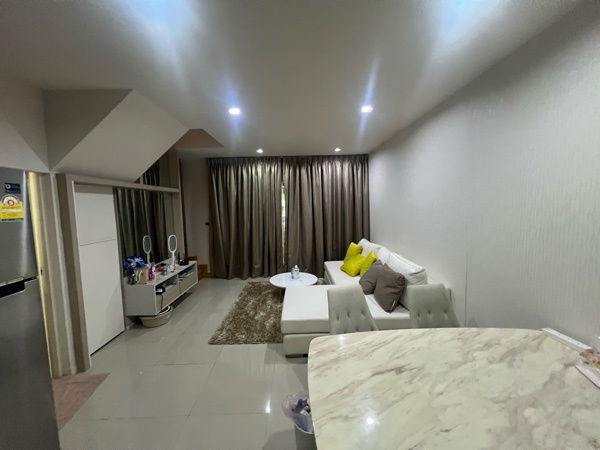 picture [For Sale | STB42343] 🏠 Baan Klang Muang Phaholyothin 50 🚗Effortless Commute — just minutes from the Expressway and BTS Stations🚆 - 2/10