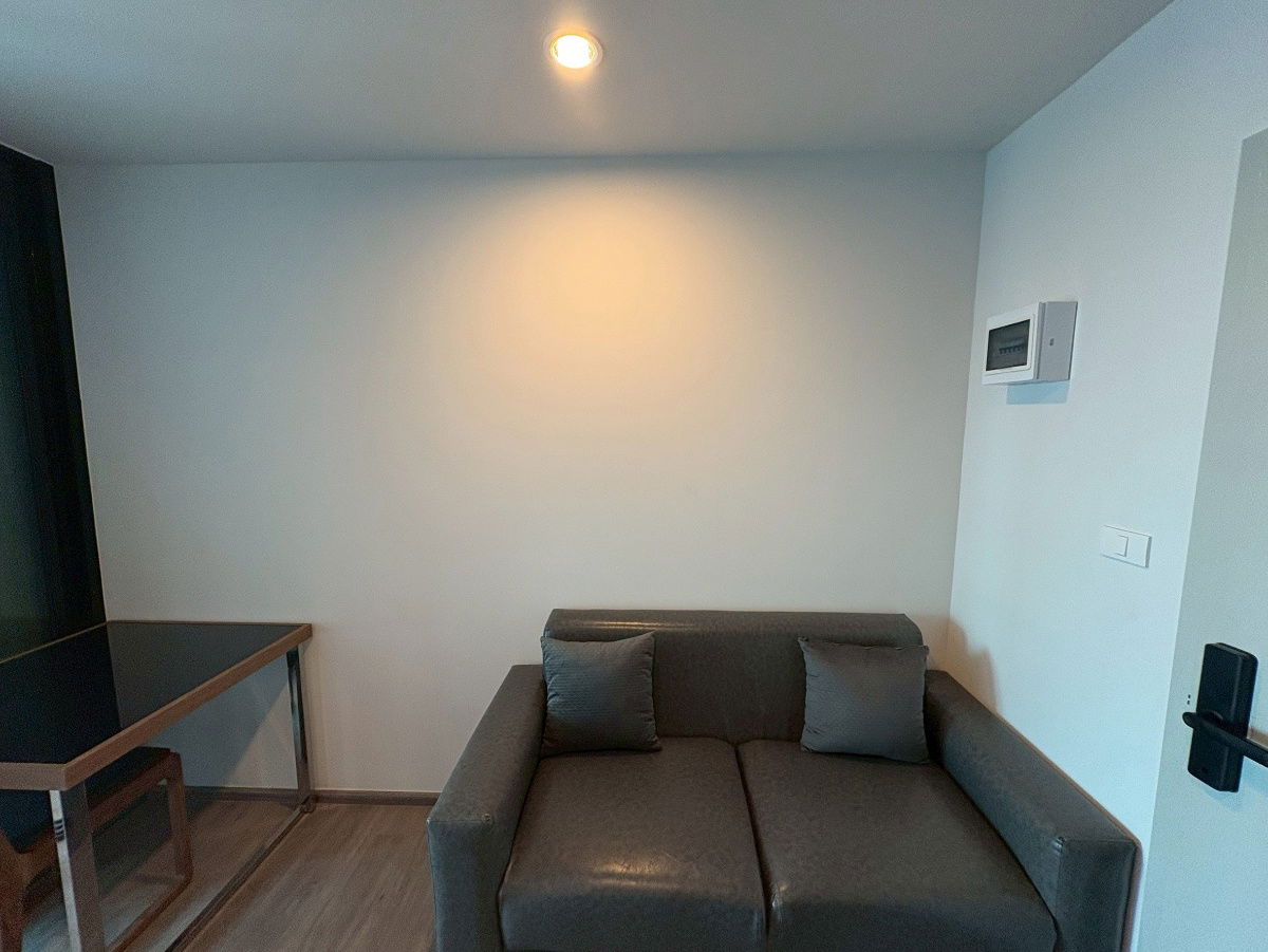 รูป 💥💥ประกาศให้เช่า💥💥 🏢 คอนโด รีเจ้นท์ โฮม วุฒากาศ ใกล้ BTS วุฒากาศเพียง 180 ม.  ☎️ติดต่อ คุณหย๊ะ 📞 093-4419156 ID Line : @928zbfqq - รูปที่ 6/11