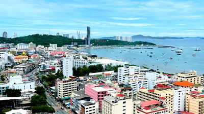 ขายคอนโด : 🛏️ 1 ห้องนอน - 🛁 1 ห้องน้ำ - 🏙️ Sea View - 🌏 ชื่อชาวต่างชาติ - 🏢 Edge Central Pattaya - รหัส: EDGE15