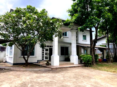 ขายบ้านเดี่ยว : ขายบ้านสวยตรงข้ามตลาดสามแยกสันทราย เชียงใหม่ 5 ห้องนอน 5 ห้องน้ำ ใกล้เซ็นทรัลเฟสฯ T.0946511456