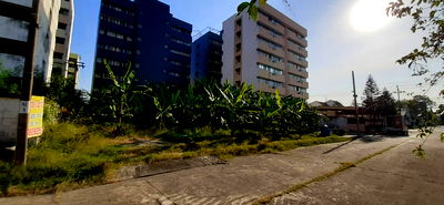 Land for sale Suan Luang : Sell, buy land, Phatthanakan 76, empty land, filled in, yellow city plan, cheap price, interested, Line: @951qfbfi