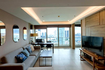 Condos for sale : LTH13533 – Condo for Sale | The River Condominium | 138 sqm | 2+1 Beds 3 Baths | 23.9MB | Near BTS Krung Thonburi